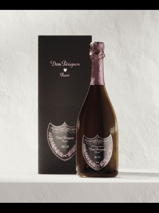 Dom Pérignon Vintage 2009 Rosé Giftbox & Bouteille personnalisés avec gravures sur boucliers en métal - 75 cl