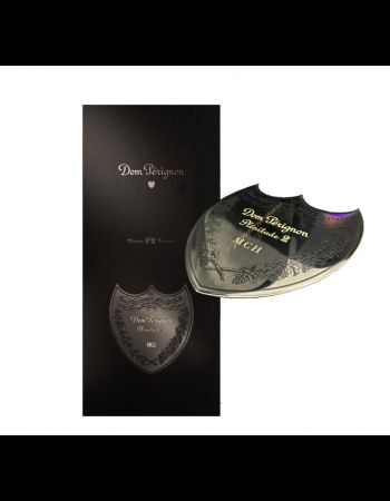 Dom Pérignon P2 Vintage 2006 Giftbox & Bouteille personnalisés avec gravures sur boucliers en métal - 75 cl 2